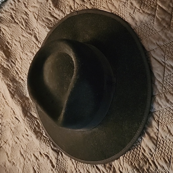 a new day Accessories - A New Day adjustable black medium brim hat.